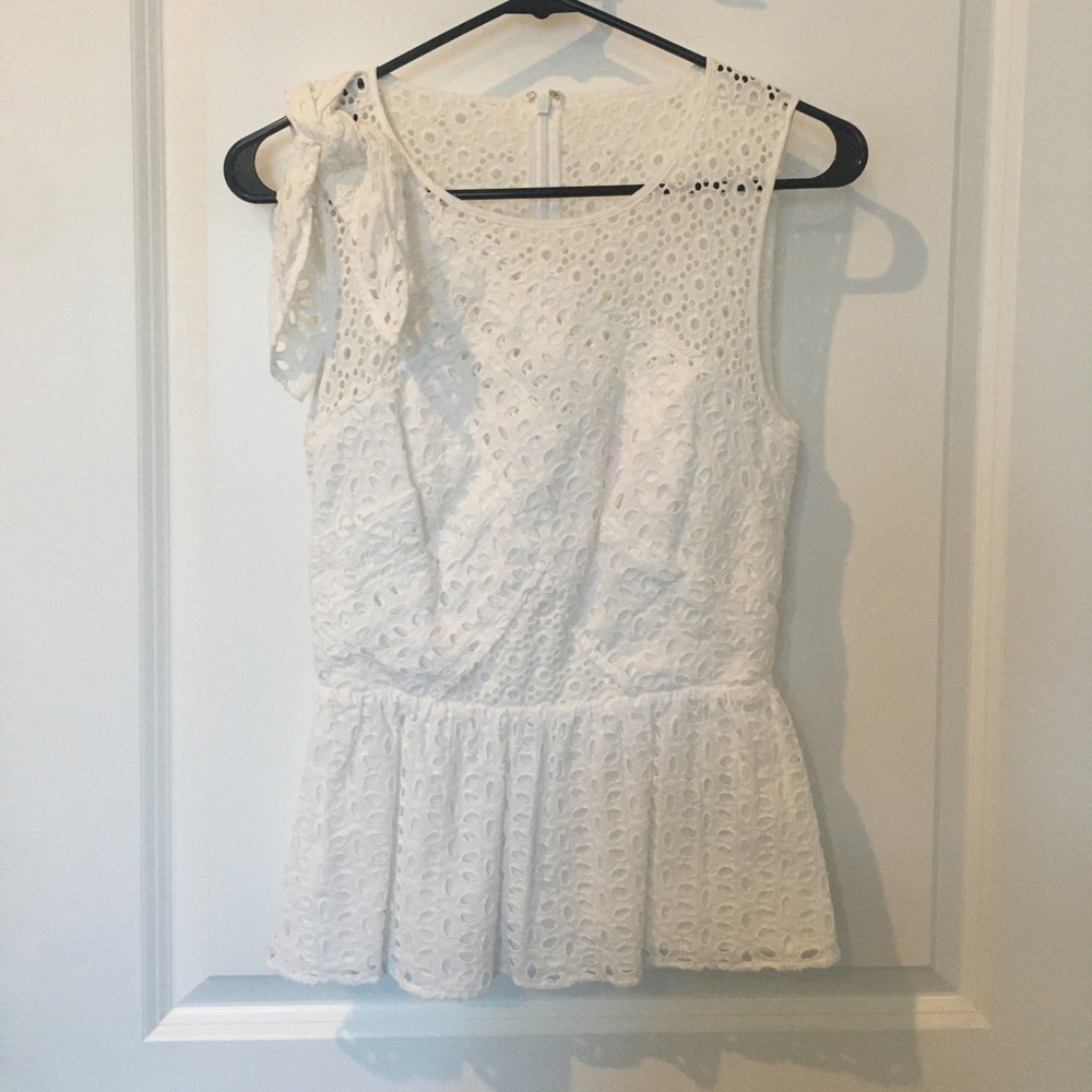 Lilly Pulitzer Lace Top W/ Bow Detail